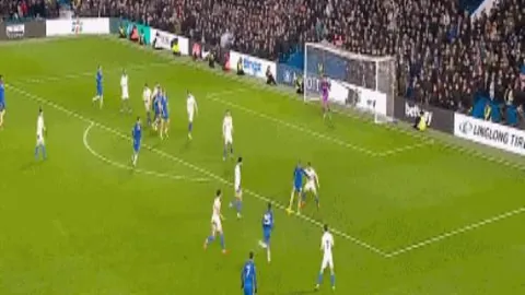 锡安退赛原因揭晓：左腿不适情绪受影响，检查显示无严重问题